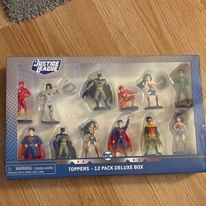 Justice League Toppers - 12 Pack Deluxe Box